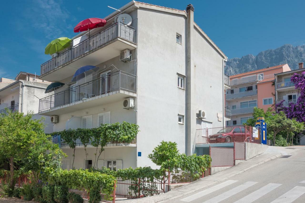 Studio Apartments Antonio Макарска Экстерьер фото