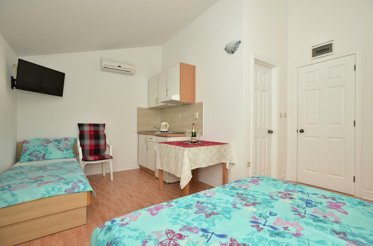 Studio Apartments Antonio Макарска Экстерьер фото