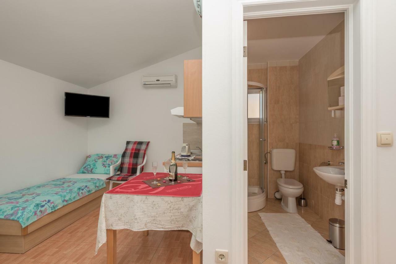 Studio Apartments Antonio Макарска Экстерьер фото