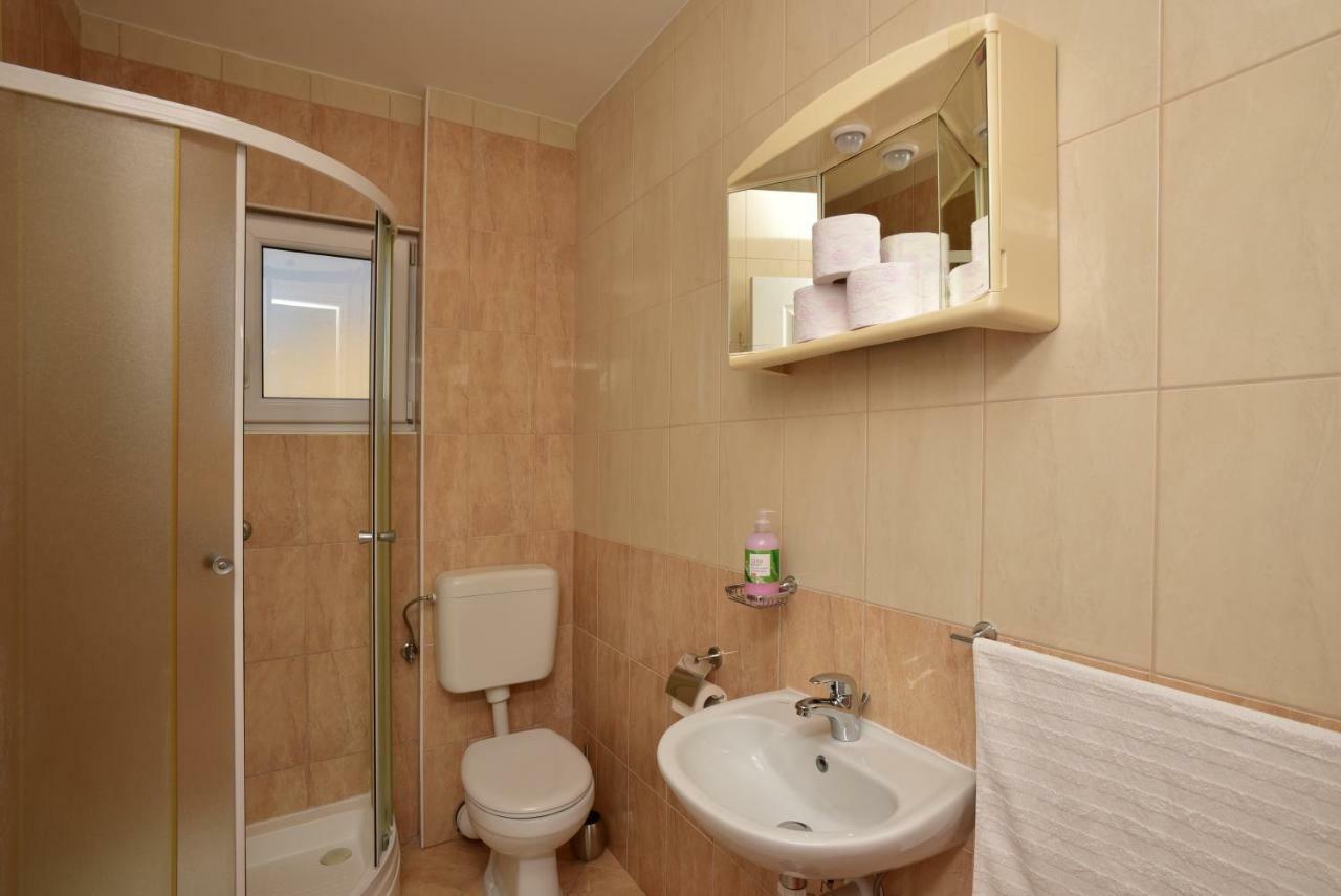 Studio Apartments Antonio Макарска Экстерьер фото
