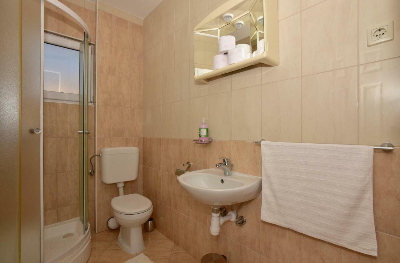 Studio Apartments Antonio Макарска Экстерьер фото