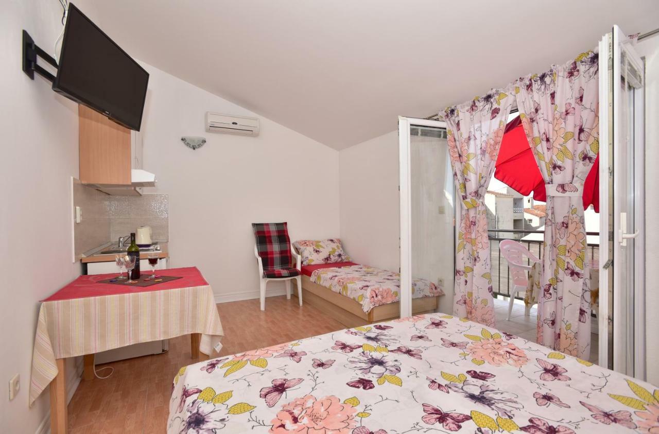 Studio Apartments Antonio Макарска Экстерьер фото
